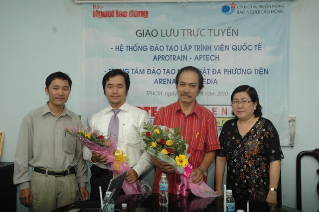 giao-luu-truc-tuyen-bao-nguoi-lao-dong-voi-aprotrain-aptech-1