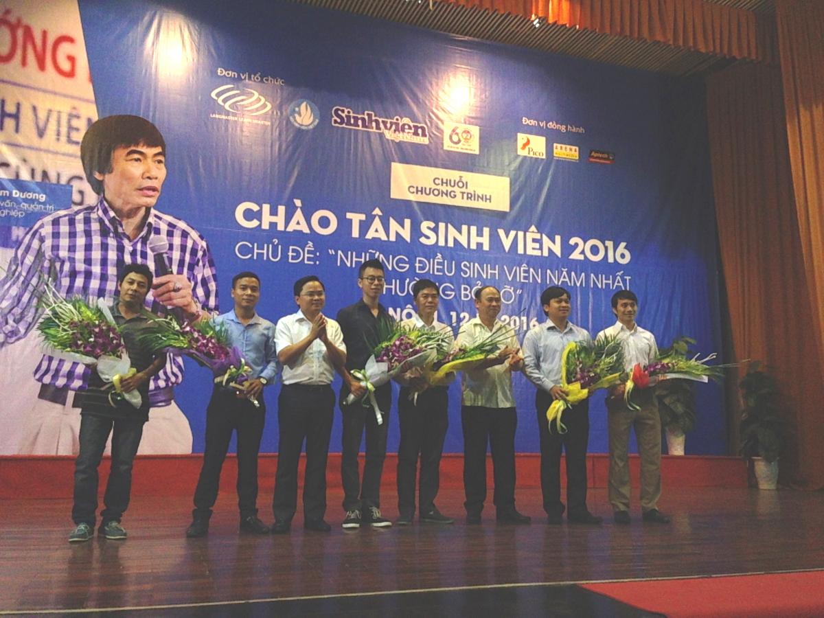 aptech-dong-hanh-cung-sinh-vien-viet-nam-trong-chuoi-chuong-trinh-chao-tan-sinh-vien-2016-1