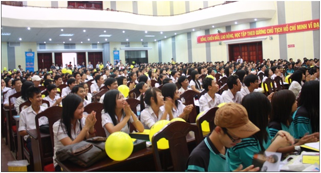 aptech-trao-hoc-bong-khai-nghiep-tai-cac-truong-dai-hoc
