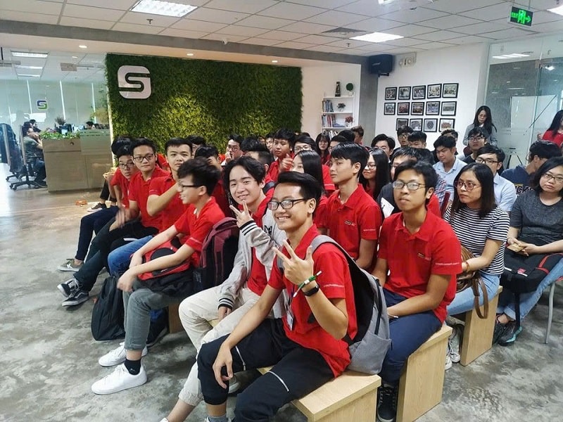 Học viên Aptech đang tham gia hoạt động ngoại khóa