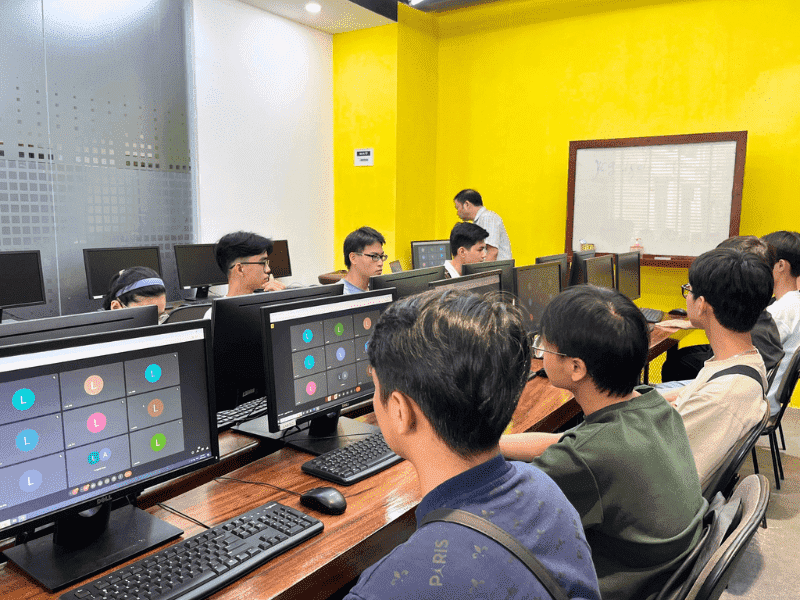 Aptech là bệ phóng giúp các bạn học viên thỏa sức đam mê với ngành CNTT