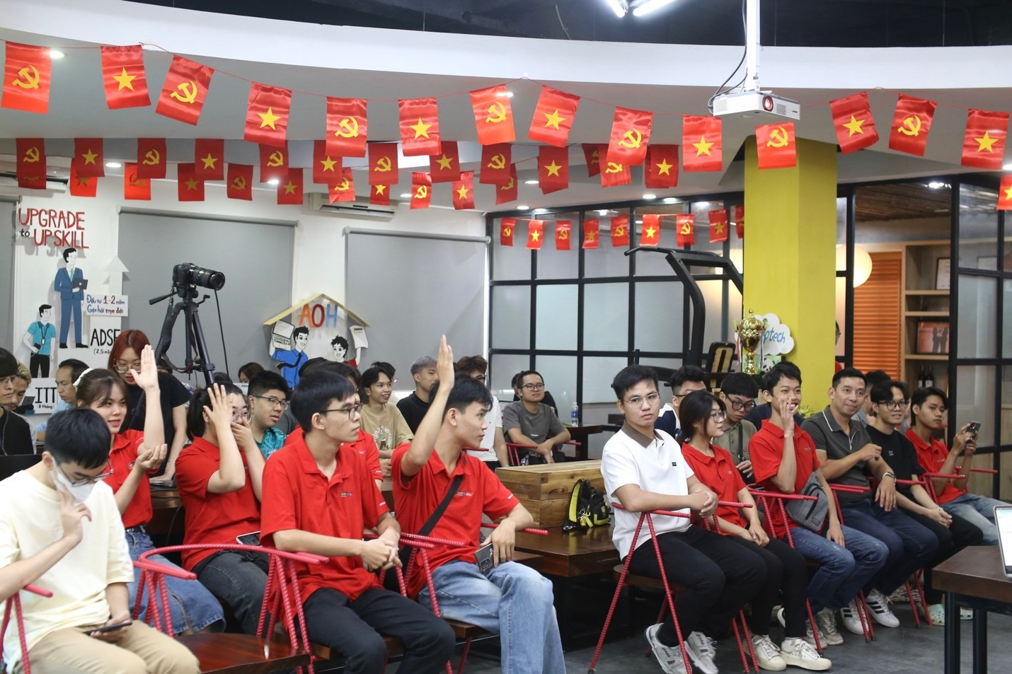 tien phong 1