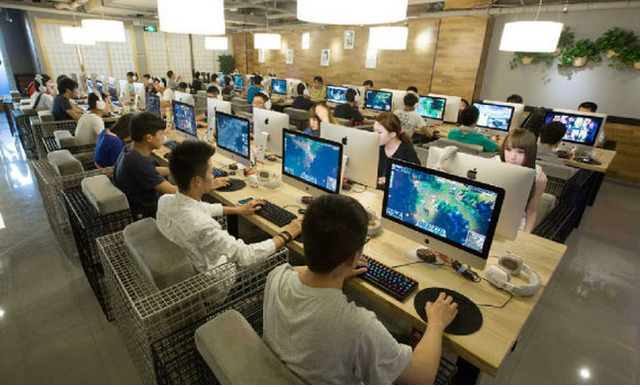 trung-quoc-khi-quan-cafe-internet-bien-tuong-thanh-o-te-nan